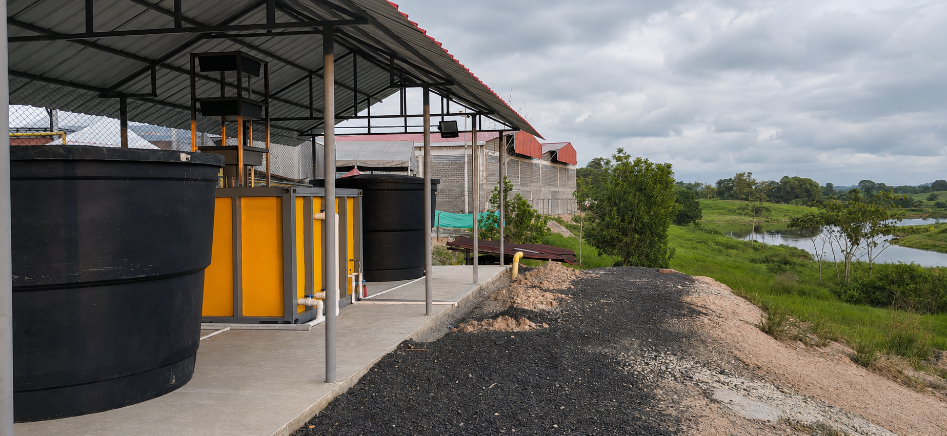Planta contenedorizada para tratamiento de aguas residuales y agua potable COD 061: ISOA SAS - ANDRÉS MOGOLLÓN