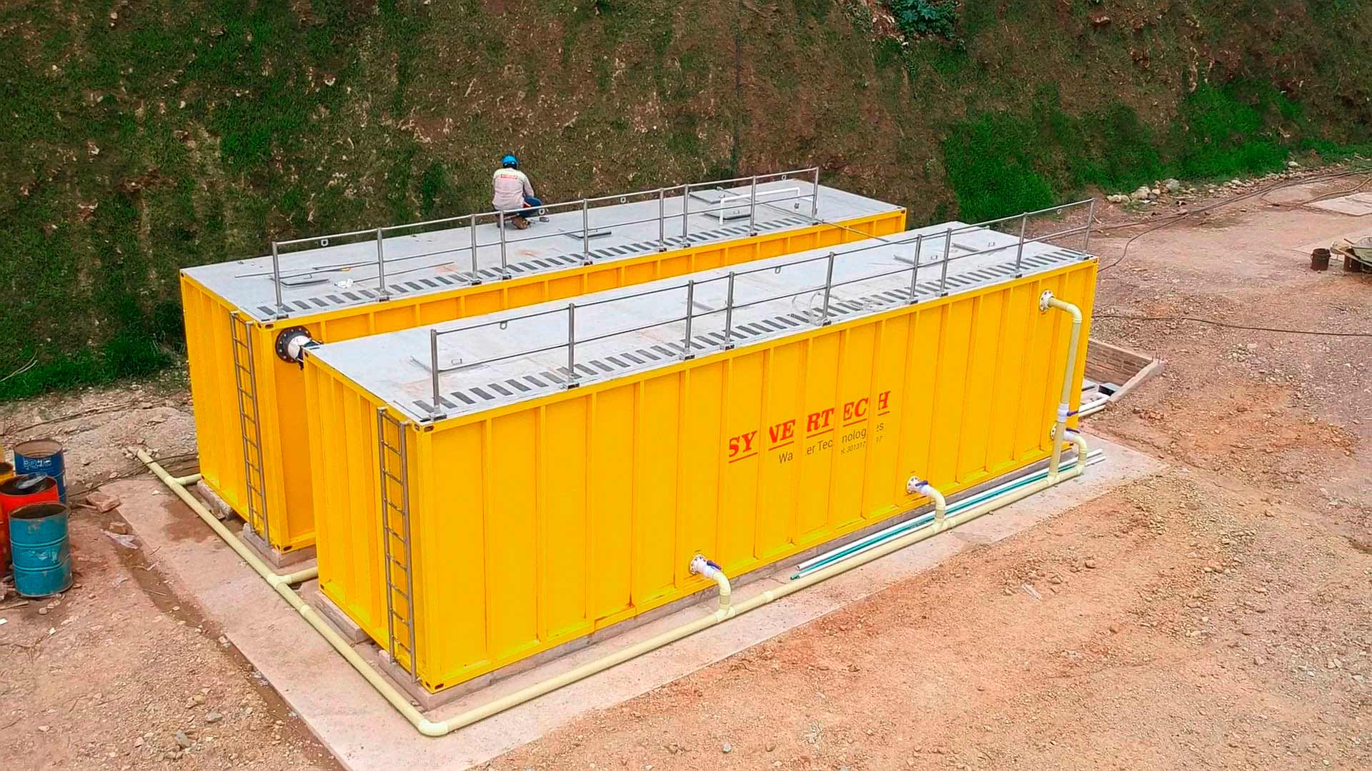 Planta contenedorizada para tratamiento de aguas residuales y agua potable COD 156: COPCECOL