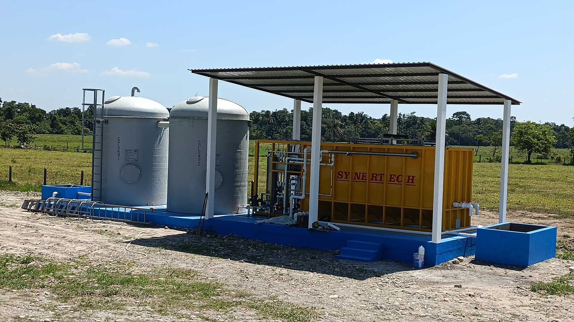 Planta contenedorizada para tratamiento de aguas residuales y agua potable COD 247: COMERCIALIZADORA EL TRIUNFO SAS