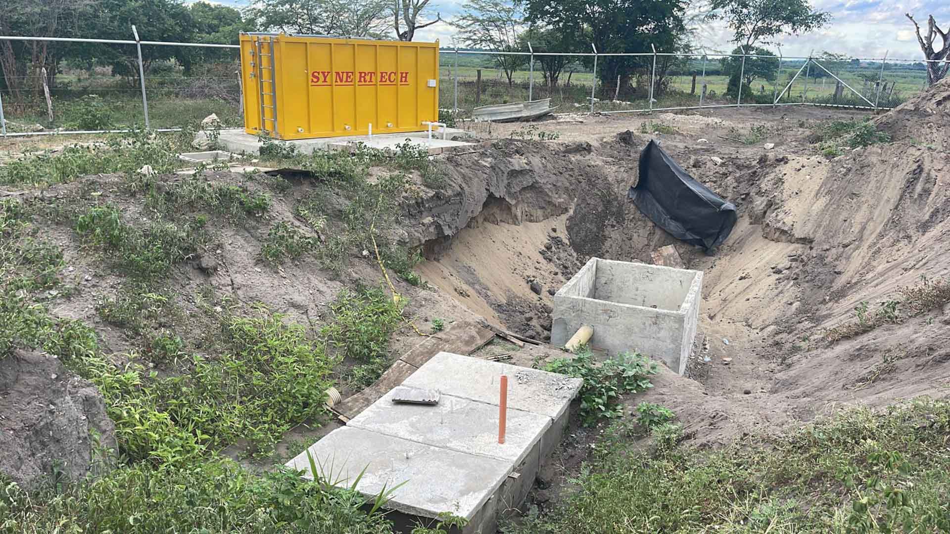 Planta contenedorizada para tratamiento de aguas residuales y agua potable COD 266: EMMI CONSTRUCCIONES Y MONTAJES SAS