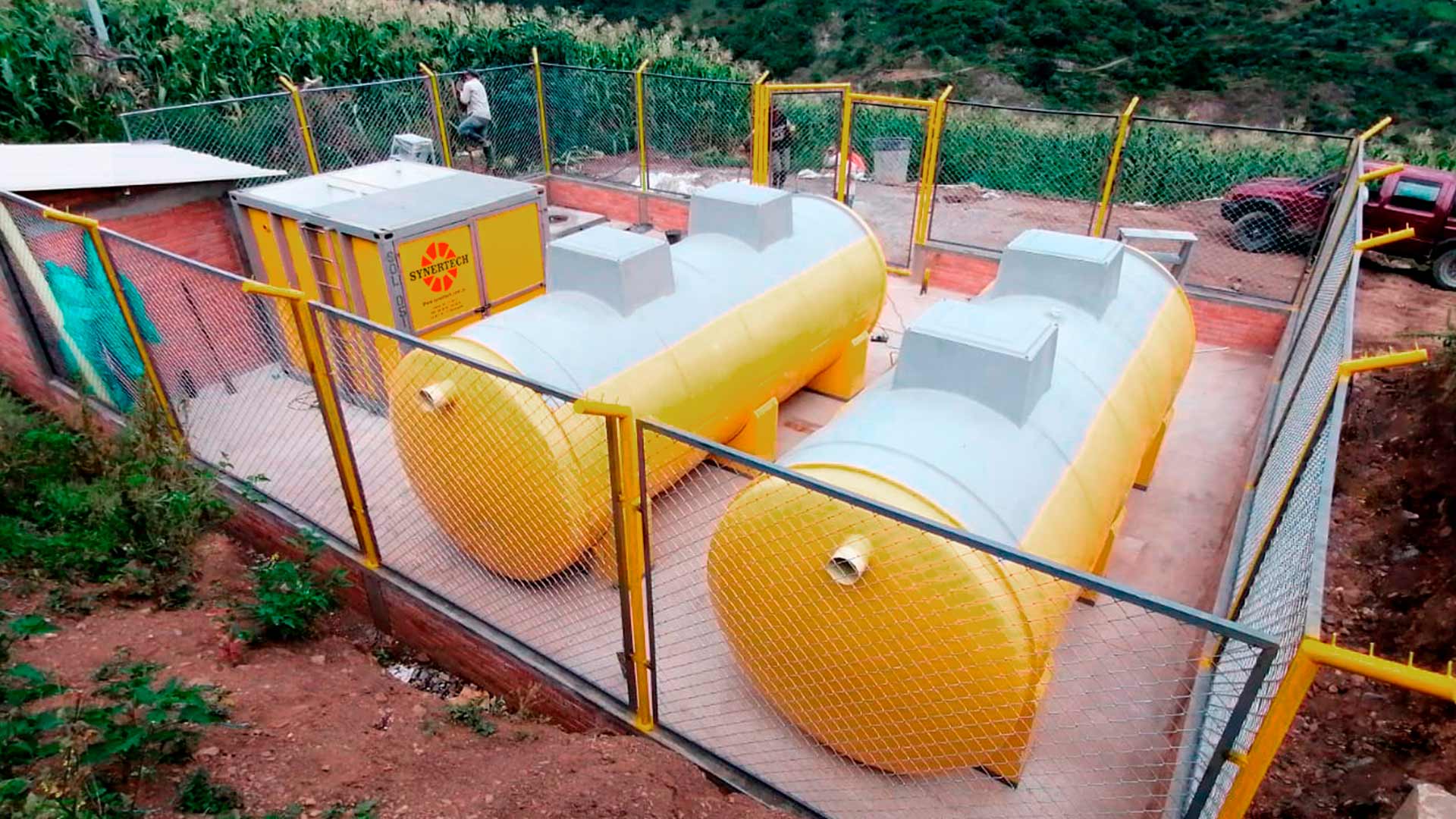 Tanques y filtros en fibra de vidrio para tratamiento y almacenamiento de agua COD 051: EDWIN CARDENAS