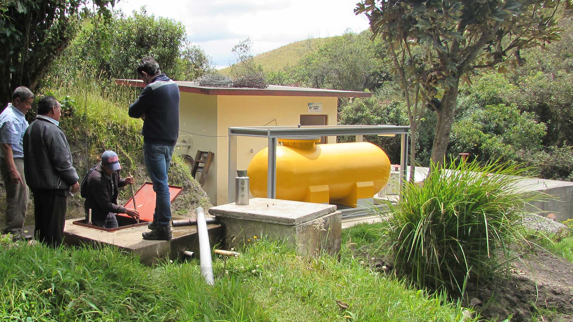 Tanques y filtros en fibra de vidrio para tratamiento y almacenamiento de agua: Filtro1