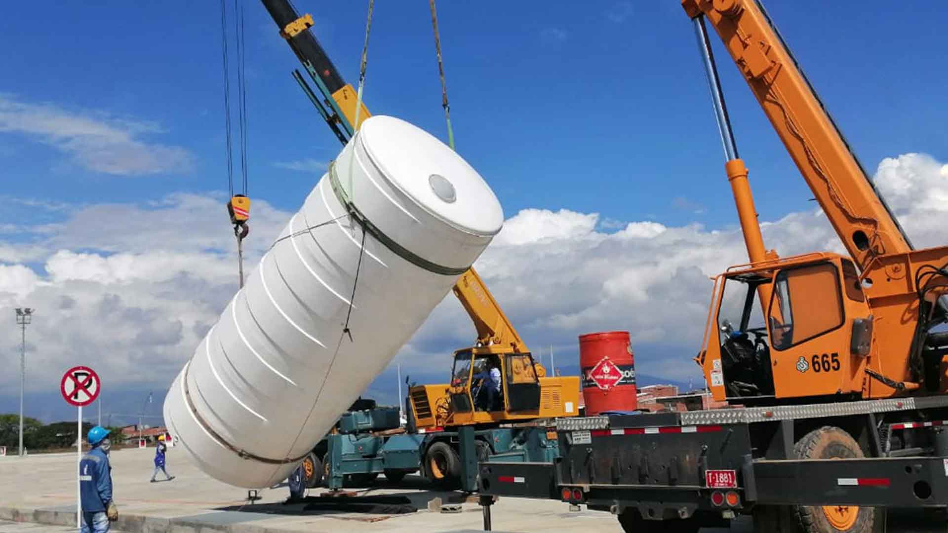 Tanques modulares para almacenamiento de agua y procesos industriales: Vertical